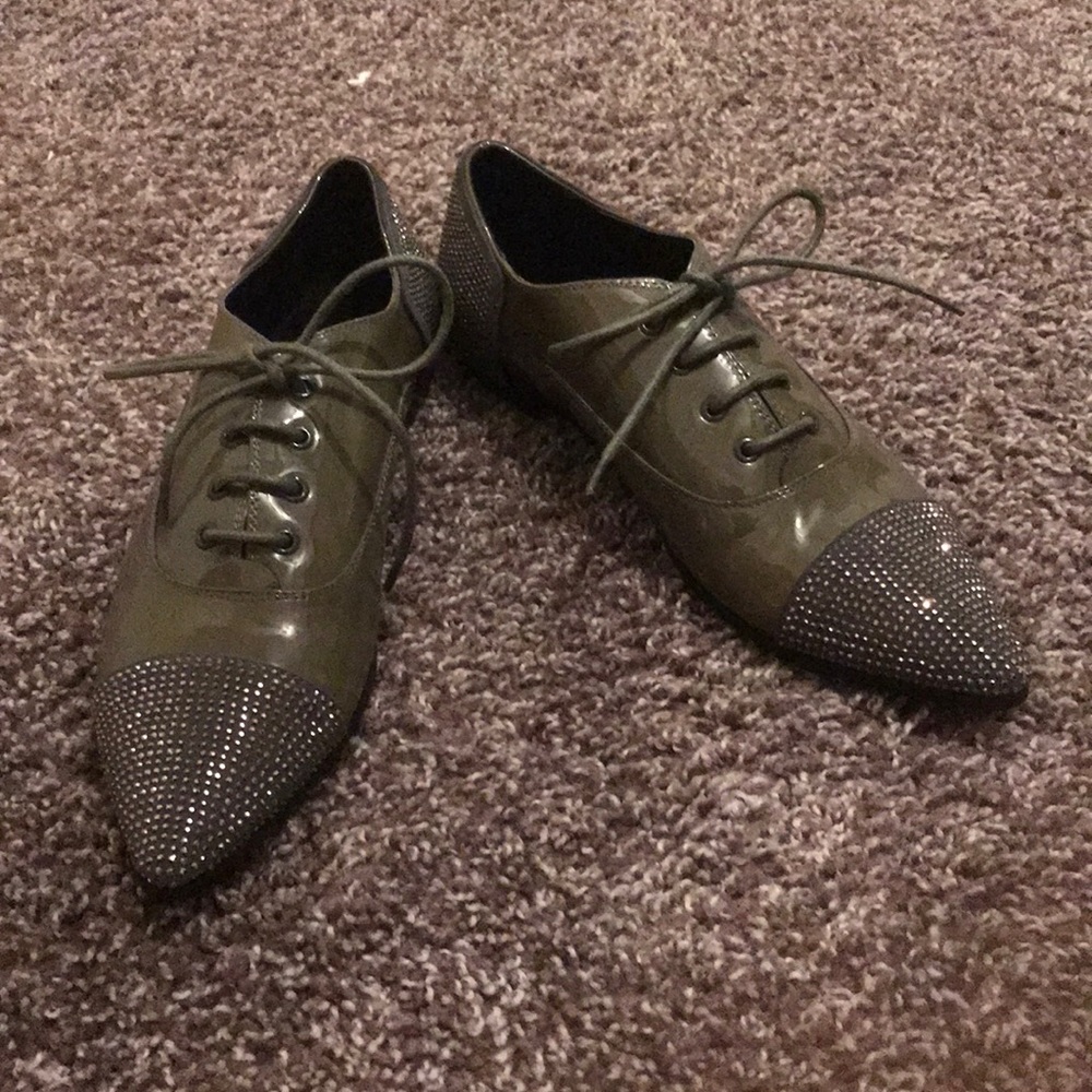 Women Insignia”37”pointed shoes.Chic/Rare/NWOT💕💕